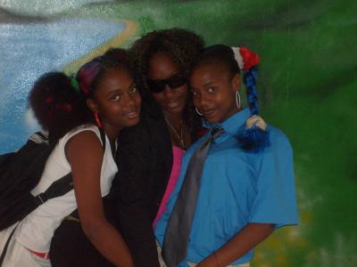 '''''''''''miss dydy, lin up and ina''''''''''''